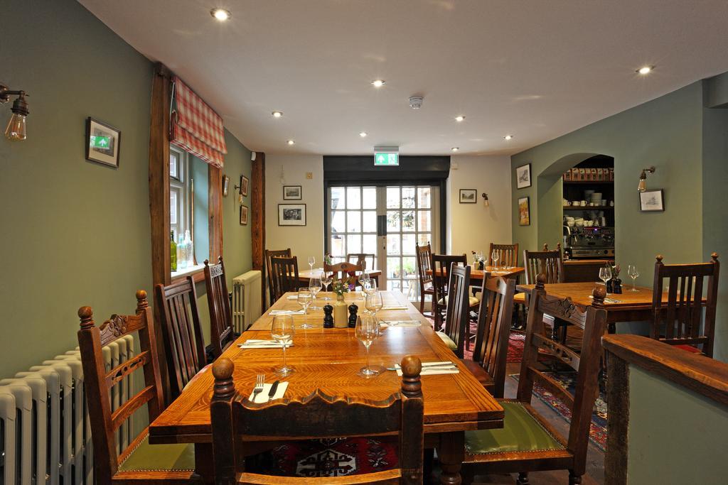 The Plough Inn Dorking Extérieur photo