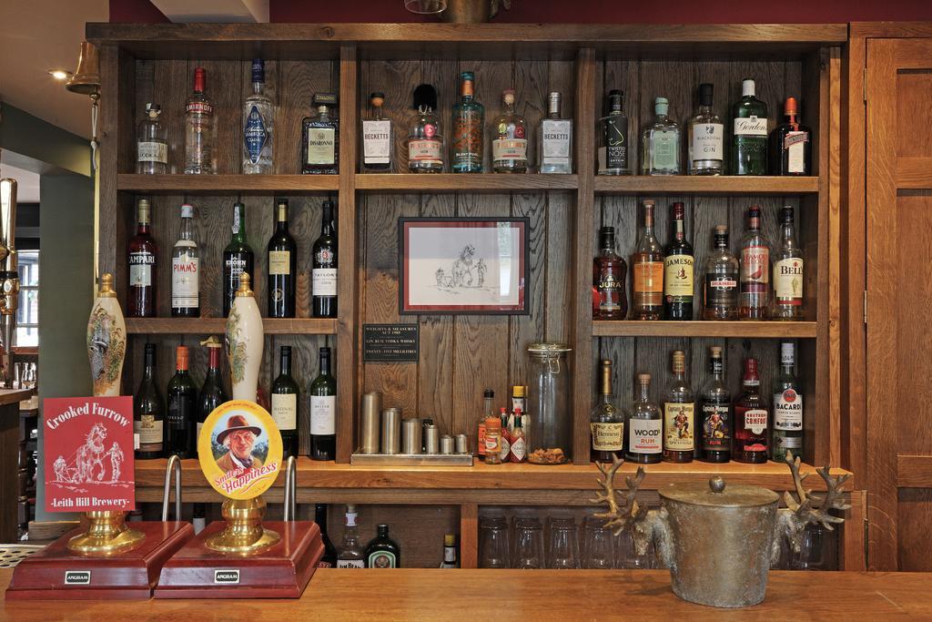 The Plough Inn Dorking Extérieur photo