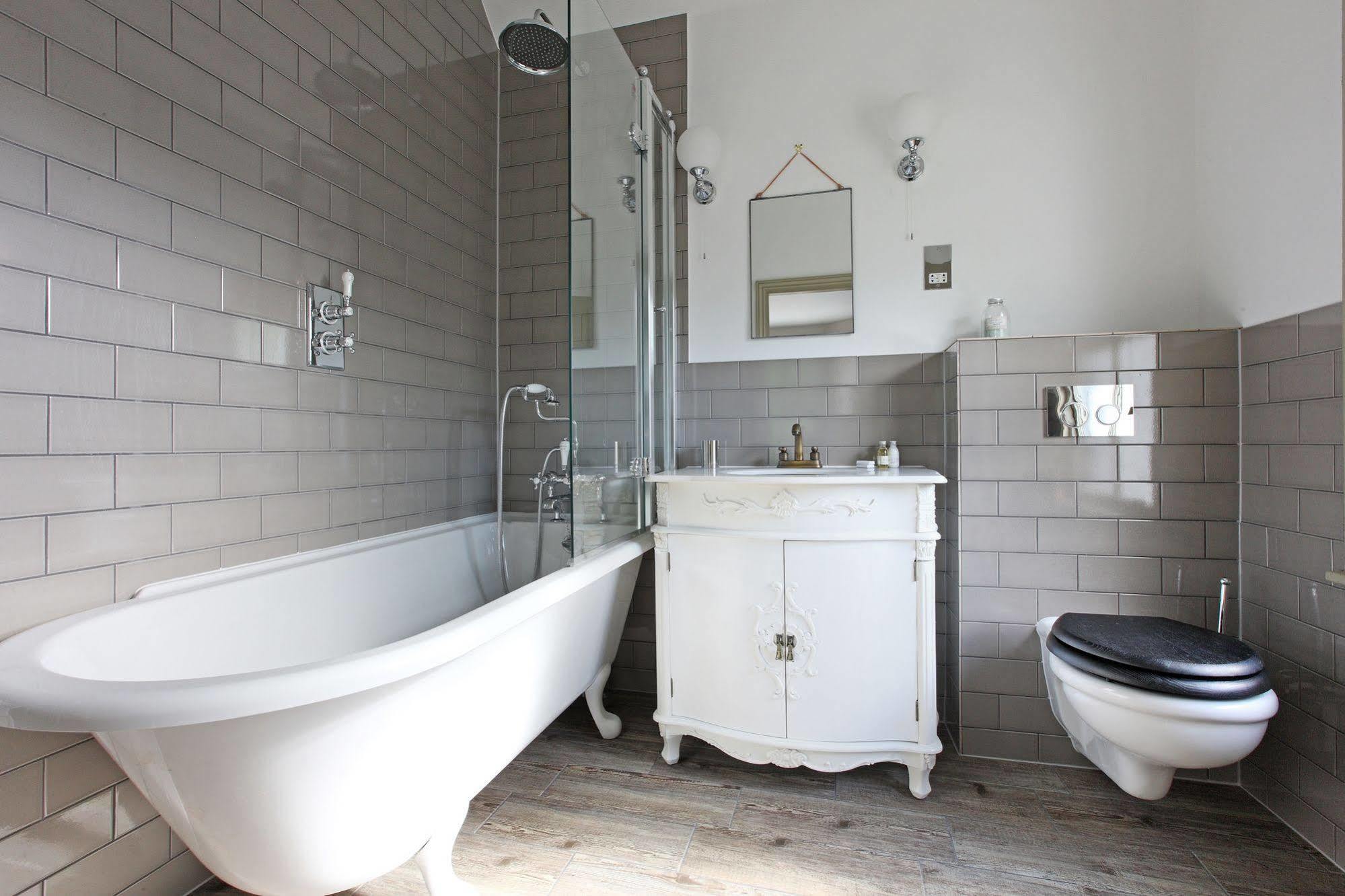 The Plough Inn Dorking Extérieur photo