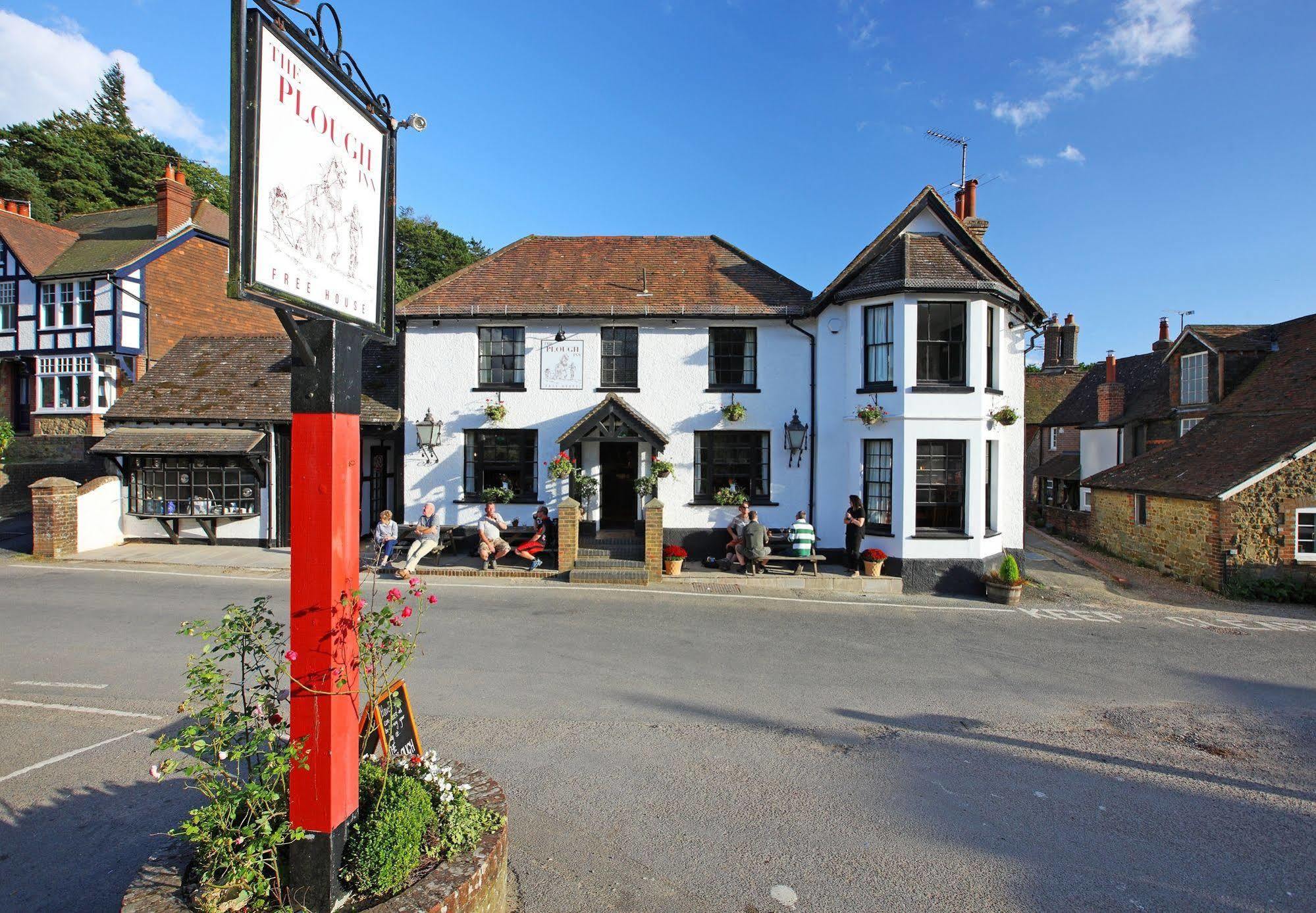 The Plough Inn Dorking Extérieur photo
