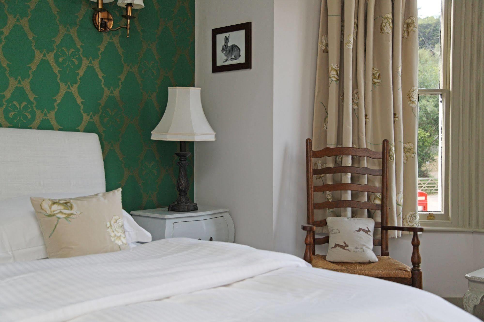 The Plough Inn Dorking Extérieur photo
